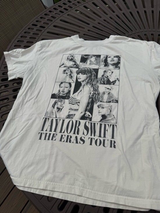 Taylor Swift Tops - Taylor Swift White Graphic Photo-Collage 'The Eras Tour' Tee, Sz medium.
